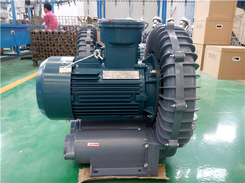 隔熱中壓鼓風(fēng)機(jī)